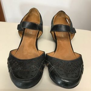 Naturalizer ‘Gail’ N5 Comfort Black Flat Shoe